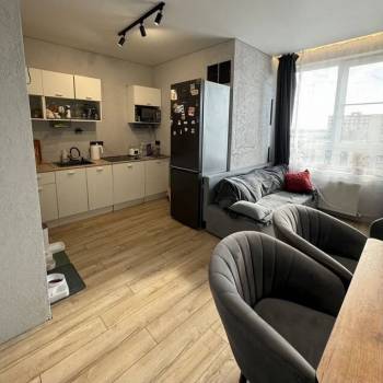 Продается 1-комнатная квартира, 69,9 м²