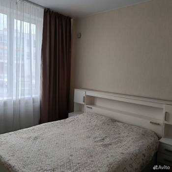 Сдается Многокомнатная квартира, 60 м²
