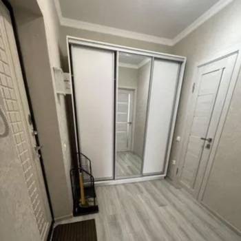 Сдается 1-комнатная квартира, 40,7 м²