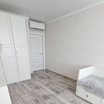 Продается 1-комнатная квартира, 40 м²