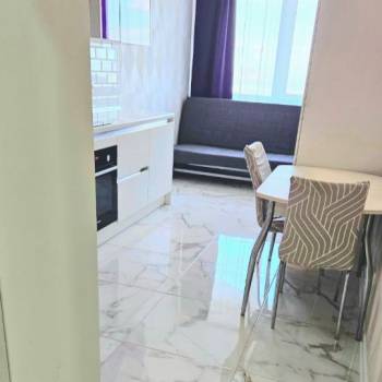 Продается 1-комнатная квартира, 40 м²