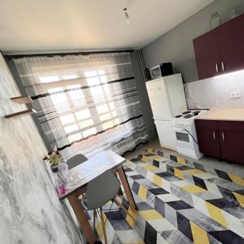 Продается 1-комнатная квартира, 36 м²