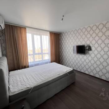 Продается 1-комнатная квартира, 36 м²