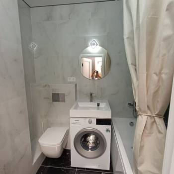 Сдается 1-комнатная квартира, 42 м²