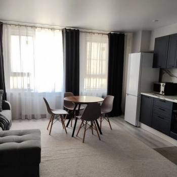 Сдается 1-комнатная квартира, 52 м²