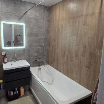 Сдается 1-комнатная квартира, 52 м²