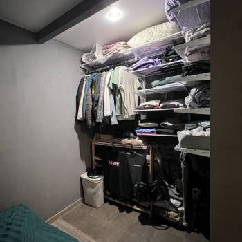 Продается 1-комнатная квартира, 42 м²