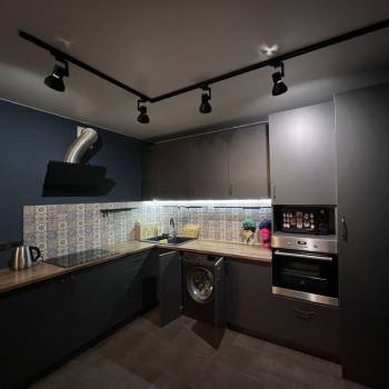 Продается 1-комнатная квартира, 42 м²