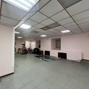 Сдается Нежилое помещение, 134 м²