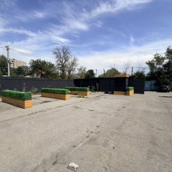 Сдается Нежилое помещение, 300 м²