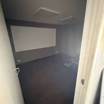 Сдается Нежилое помещение, 300 м²