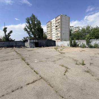 Сдается Нежилое помещение, 300 м²