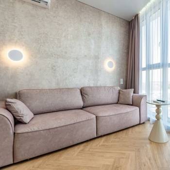 Продается 1-комнатная квартира, 42 м²
