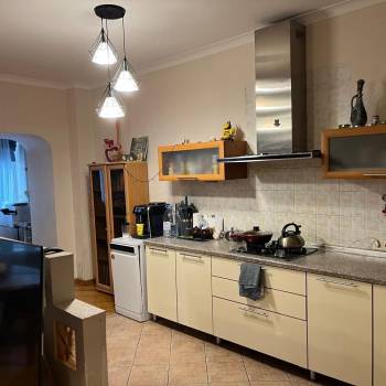 Сдается Многокомнатная квартира, 130 м²