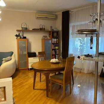 Сдается Многокомнатная квартира, 130 м²