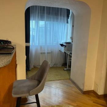 Сдается Многокомнатная квартира, 130 м²