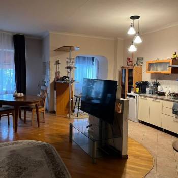 Сдается Многокомнатная квартира, 130 м²