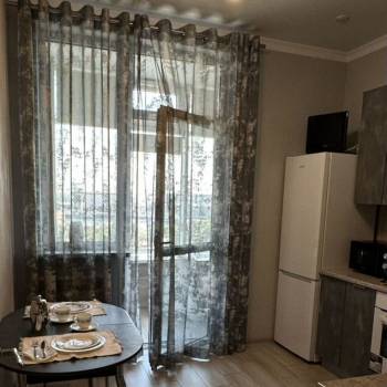 Сдается 1-комнатная квартира, 42 м²