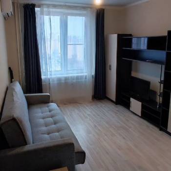 Сдается 1-комнатная квартира, 35 м²