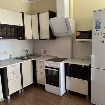 Сдается 1-комнатная квартира, 40 м²