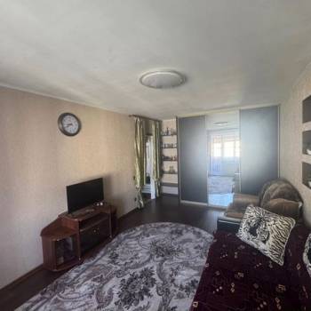 Сдается 1-комнатная квартира, 40 м²