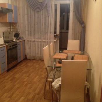 Сдается Многокомнатная квартира, 80 м²