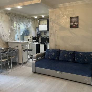 Сдается Многокомнатная квартира, 60 м²