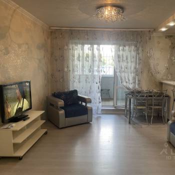 Сдается Многокомнатная квартира, 60 м²