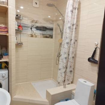 Продается 1-комнатная квартира, 42,9 м²
