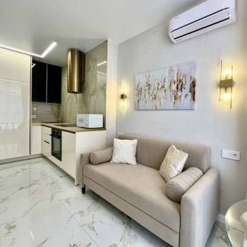 Продается 1-комнатная квартира, 41 м²