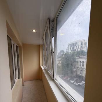 Сдается 1-комнатная квартира, 42 м²