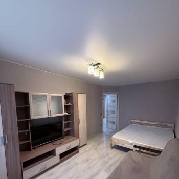 Сдается 1-комнатная квартира, 42 м²