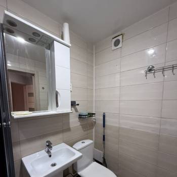 Сдается 1-комнатная квартира, 42 м²