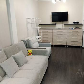 Сдается 1-комнатная квартира, 39 м²