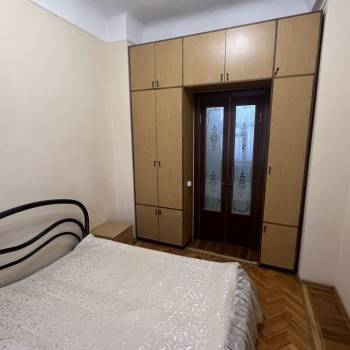 Продается Многокомнатная квартира, 63,4 м²