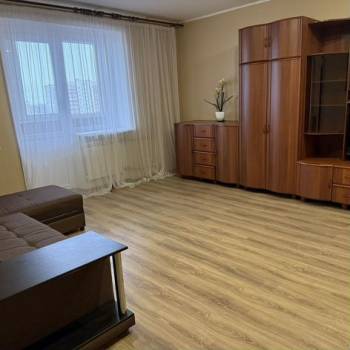 Сдается 1-комнатная квартира, 50 м²