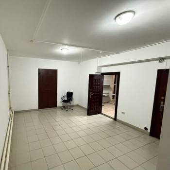 Сдается Нежилое помещение, 145 м²