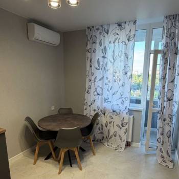 Сдается 1-комнатная квартира, 35 м²