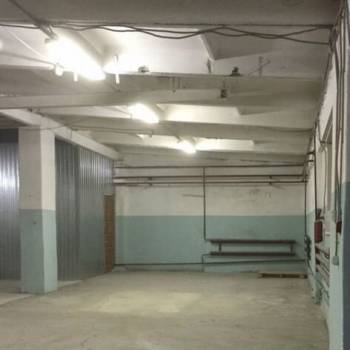 Сдается Нежилое помещение, 250 м²