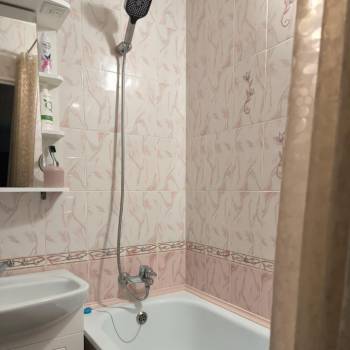 Продается 3-х комнатная квартира, 64 м²