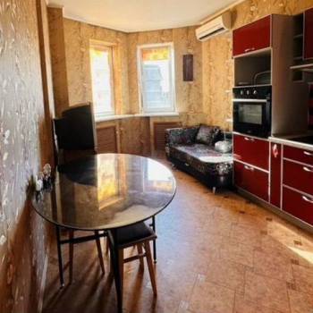 Сдается 1-комнатная квартира, 48 м²