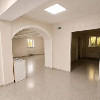 Сдается Нежилое помещение, 250 м²