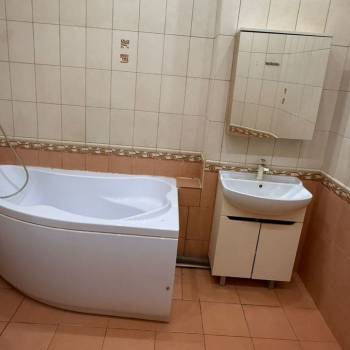 Сдается Многокомнатная квартира, 160 м²