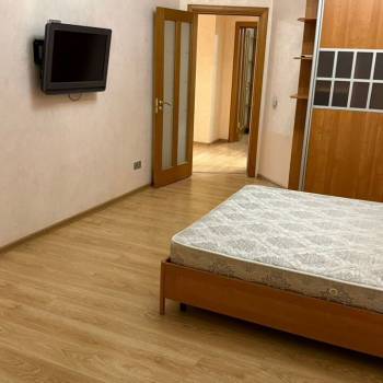Сдается Многокомнатная квартира, 160 м²