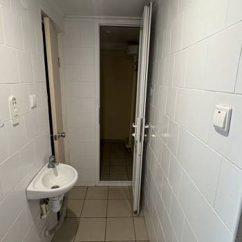 Продается Нежилое помещение, 131 м²