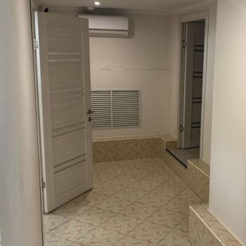 Продается Нежилое помещение, 131 м²