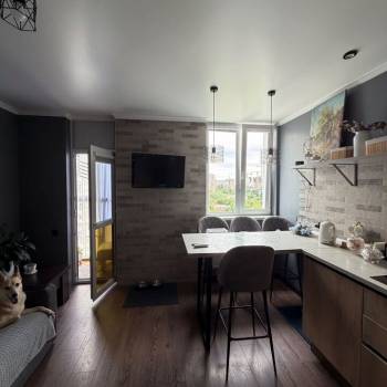 Продается 2-х комнатная квартира, 42 м²