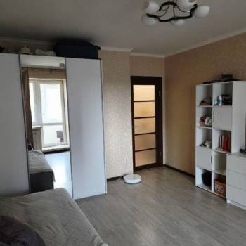 Продается 1-комнатная квартира, 41 м²