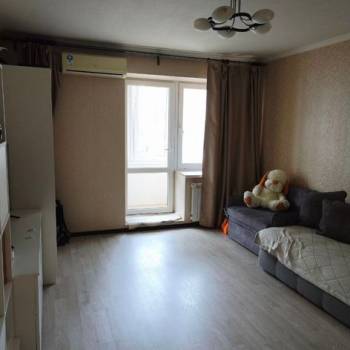 Продается 1-комнатная квартира, 41 м²