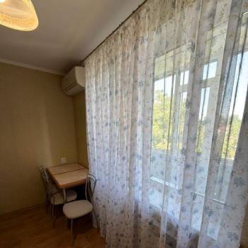 Сдается 1-комнатная квартира, 45 м²